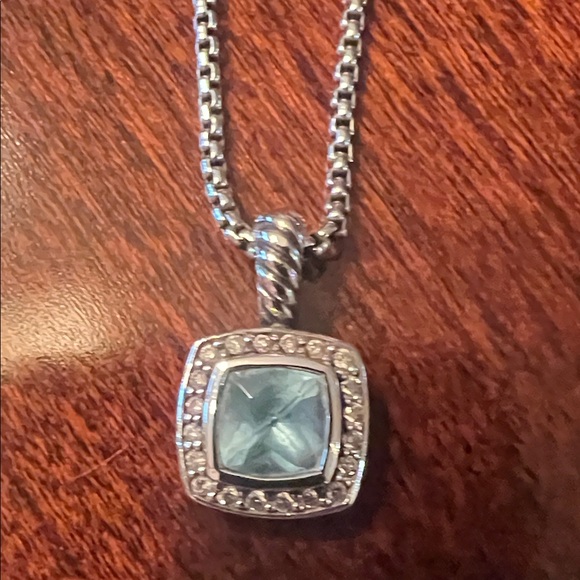 David Yurman Petite Albion Pendant Necklace in Sterling Silver with blue Topaz - Picture 8 of 17